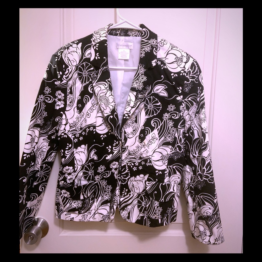 5/$25🌸  Women’s Worthington Jacket